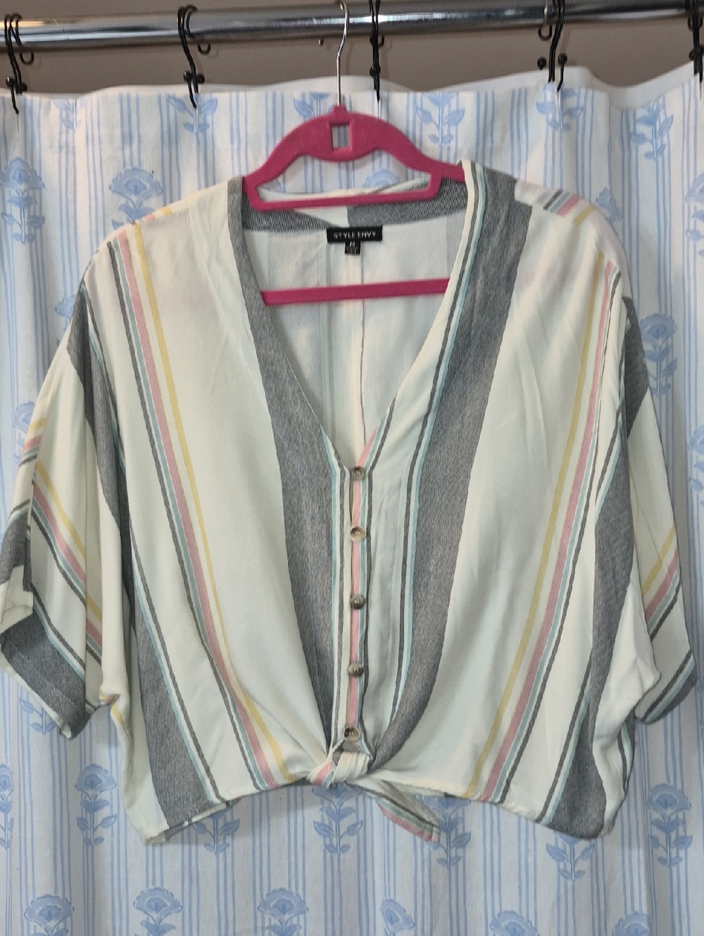 Style Envy Stripe V neck Dolman sleeve button Tie Front Top Sz M